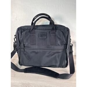 Tumi Briefcase Black Ballistic Nylon Laptop Briefcase Bag 2632D3 Shoulder strap